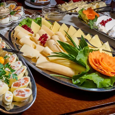 Bed & Breakfast Lesna Perla 3*